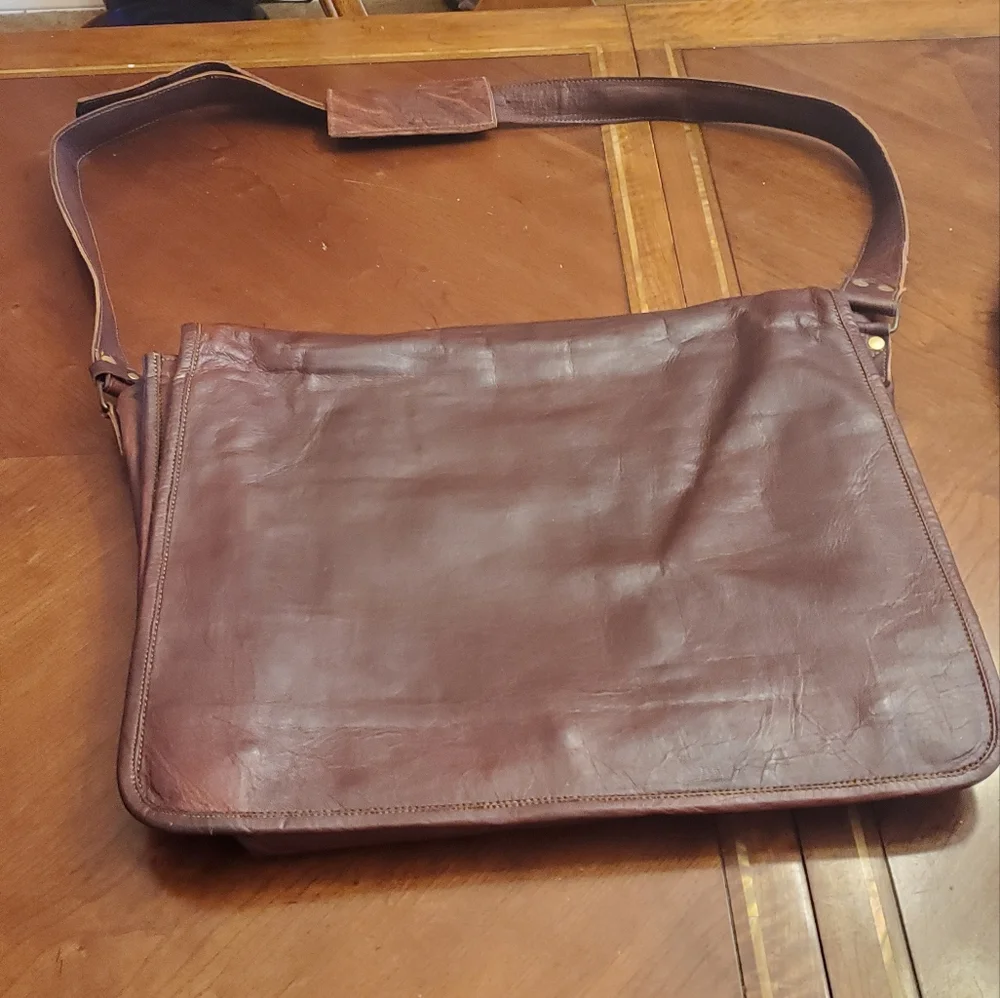 Oil Tanned Leather Vintage Messenger Crossbody Bag